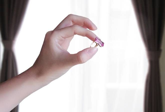 「ロマンス詐欺だなんて…」仮想通貨を信じて送金した相手に騙された|30代女性からの調査相談