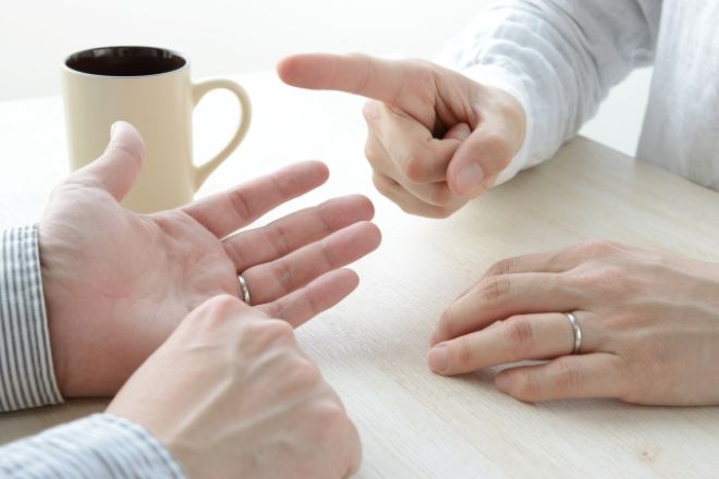 養育費を払わない夫に同棲相手？別居後の生活実態を調査したい