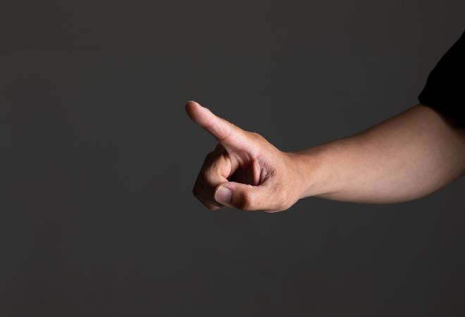 交際相手の“元妻は自殺”──これはモラハラだったのか?|探偵活用事例