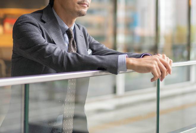 SNSで高校教師が突然「前任校で女子生徒と交際し中絶させた」と投稿された|探偵利用事例